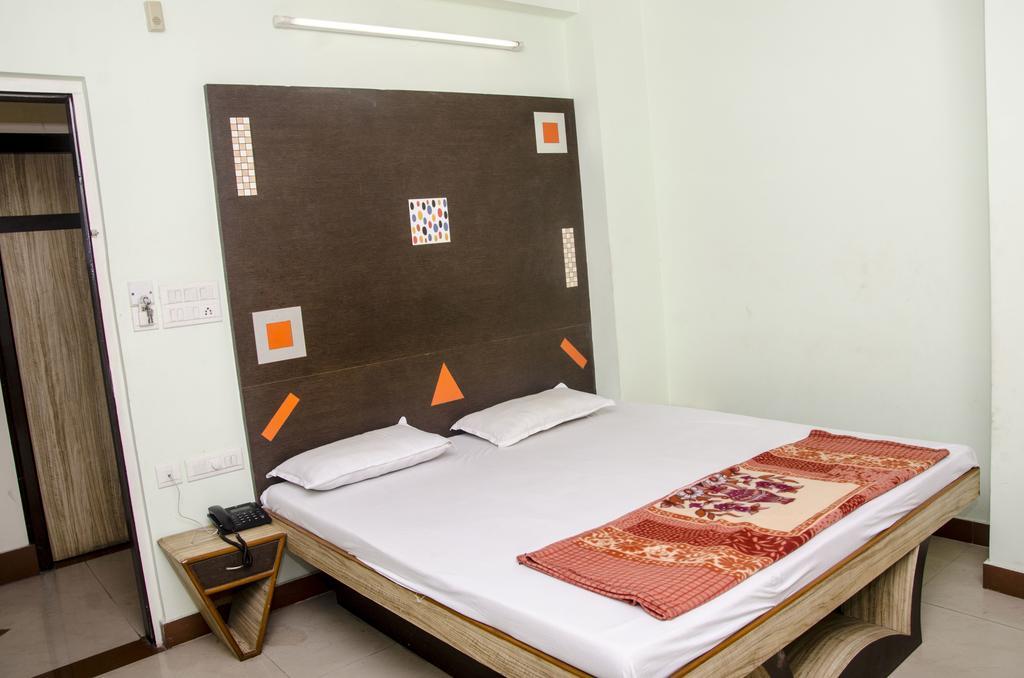 Hotel Candy Palace Jaipur Phòng bức ảnh